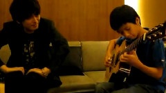 【MV】郑成河-Fight (Kotaro Watching Sungha Jung Play)-高清MV在线播